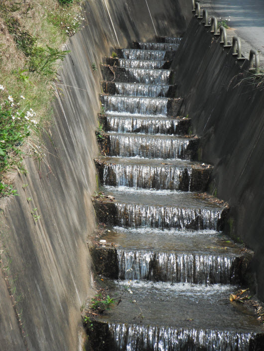 荃灣大帽山引水道