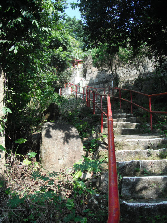 荃灣芙蓉山觀音巖