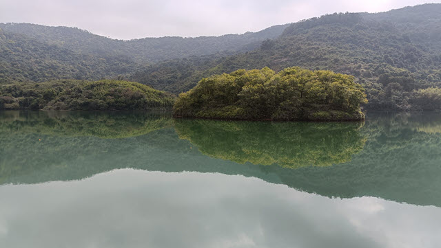 河背水塘